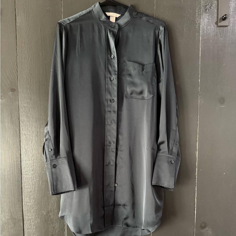 H&M button down blouse